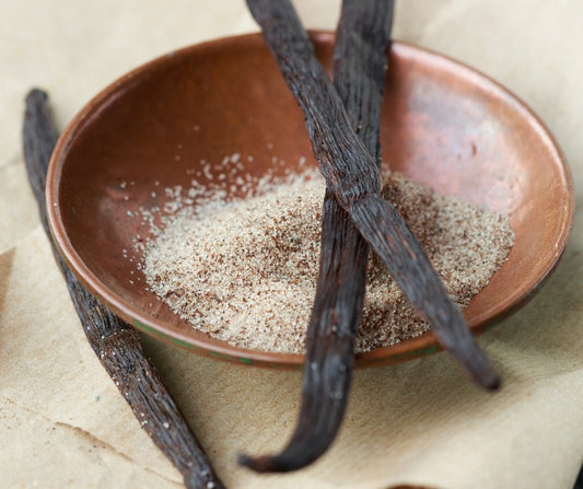 Natural vanilla perfume ingredients made from real vanilla beans, used to create a non-toxic vanilla oil perfume